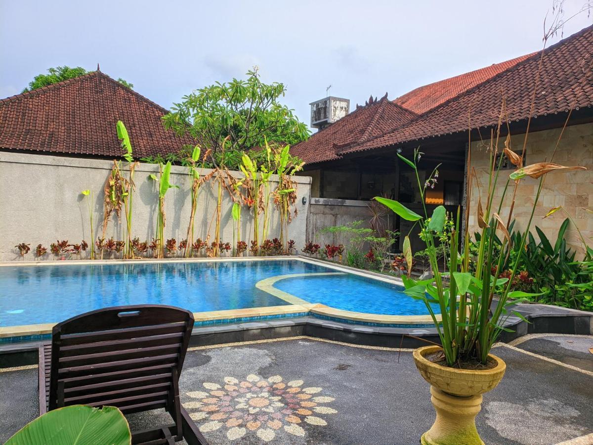 Taman Sari Cottages Kuta  Ngoại thất bức ảnh
