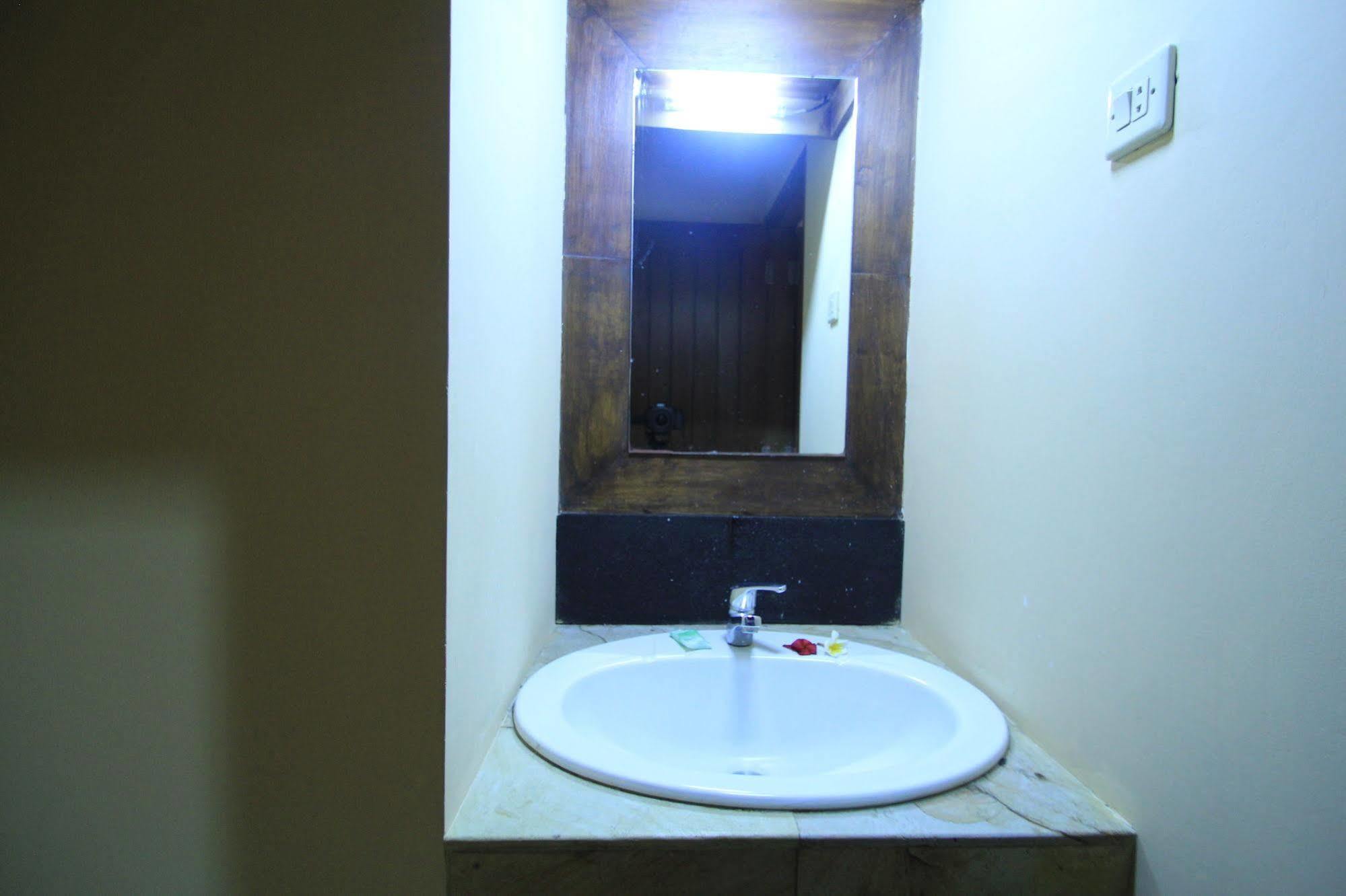 Taman Sari Cottages Kuta  Ngoại thất bức ảnh